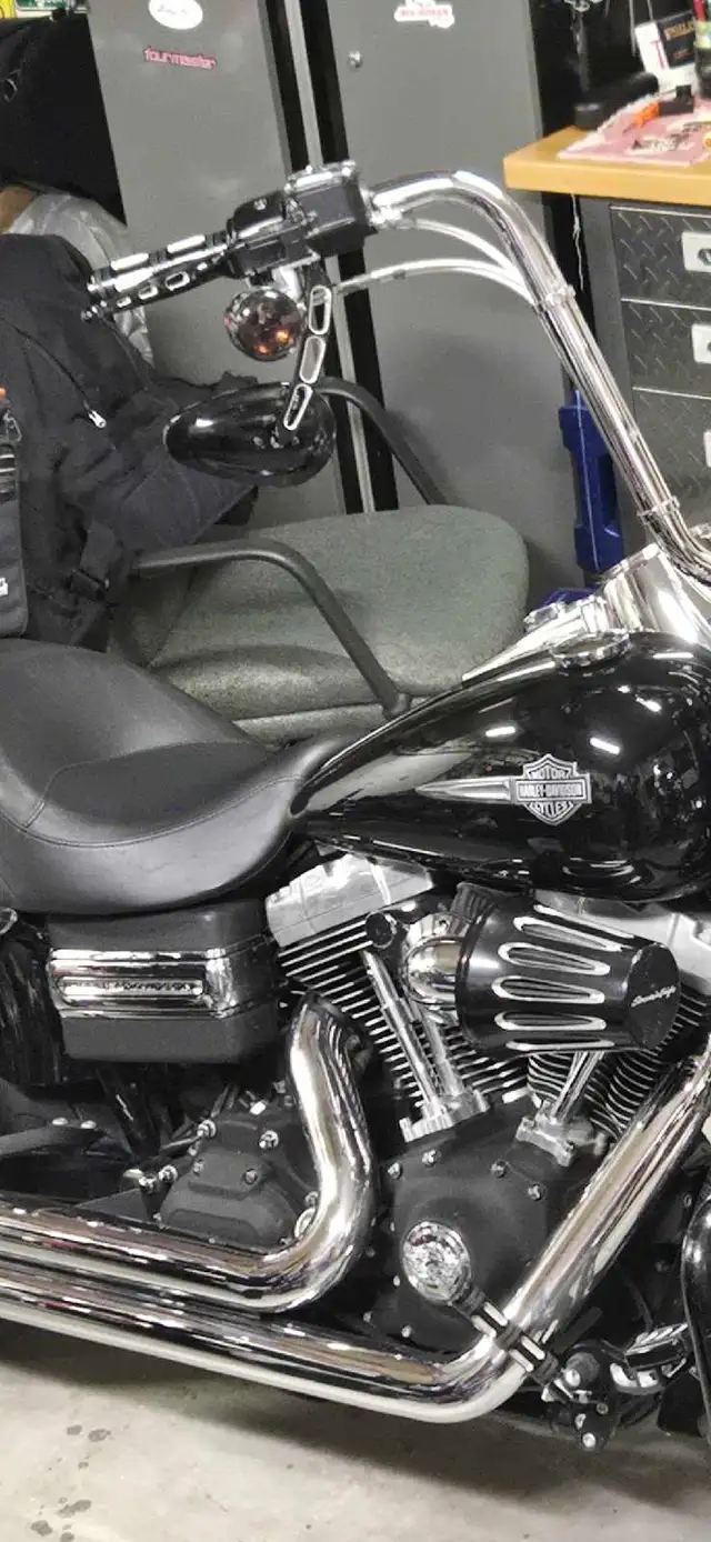 2010 Harley Fat Bob in Street, Cruisers & Choppers in Strathcona County - Image 3