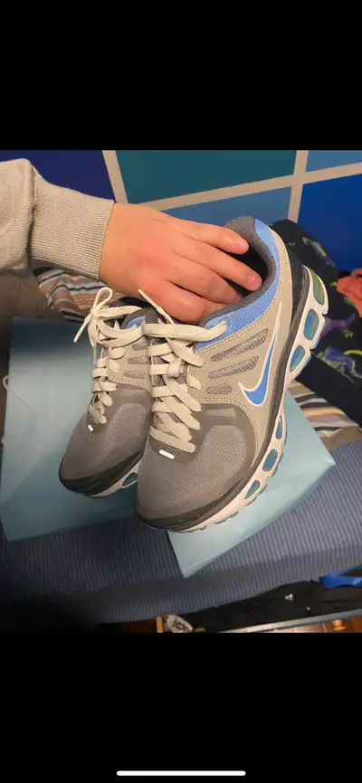 Nike shoes size 7, View more