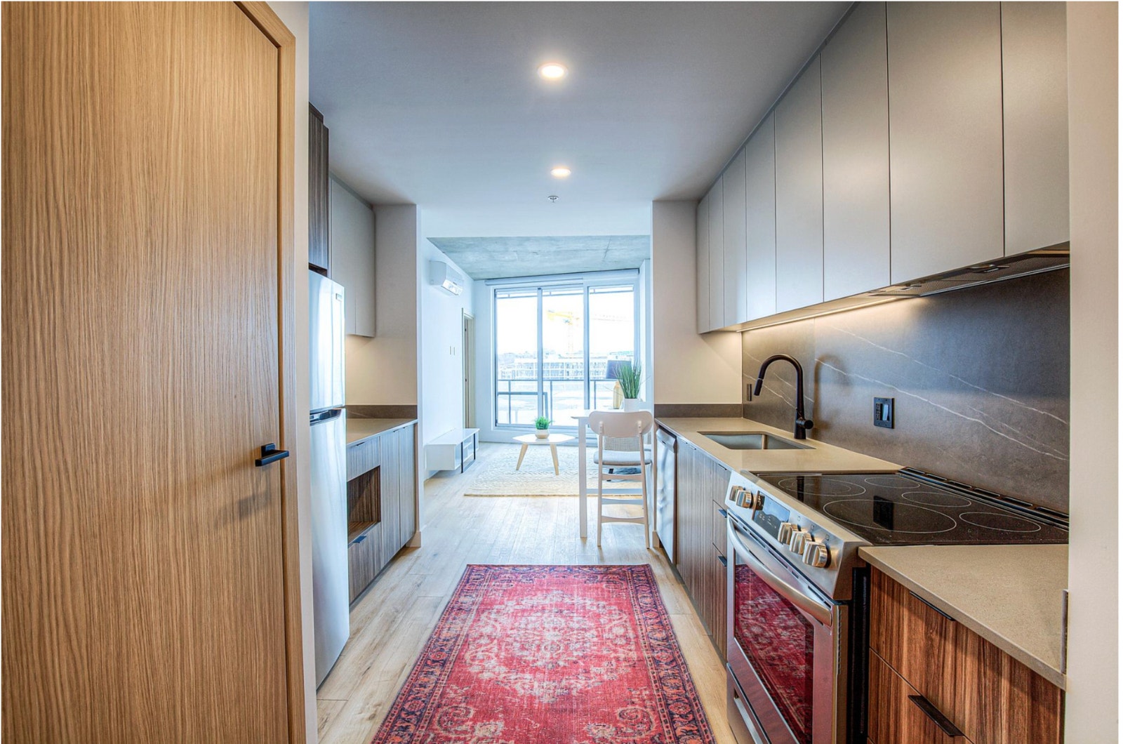 ONE MONTH RENT PAID | OUTREMONT 3 1/2 | Sept 1st | One Bedroom — photo 3