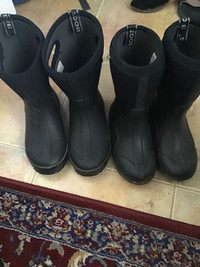 BOGS boots boys 2 pair great condition