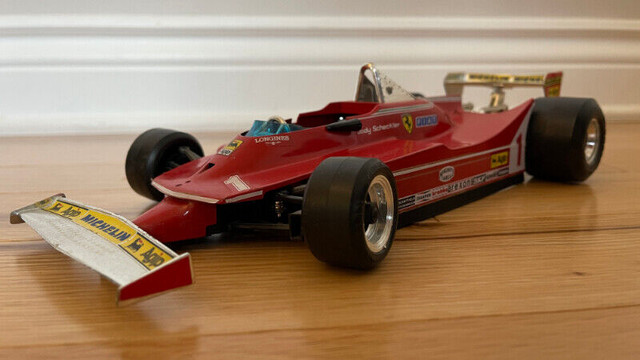 F1 Ferrari 312 T5 1980 Burago Vintage - Échelle 1/14 Die-Cast dans Art et objets de collection  à Longueuil/Rive Sud