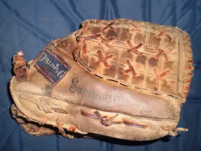 Spalding Bob Gibson 42-8373 11.5 inch Baseball Softball LH Glove, View more