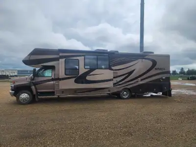 2007 Jayco Seneca HD super C 35GS. 39,979 miles. Chassis is a 2006 Kodiac 5500, Coach is a 2007 Dura...