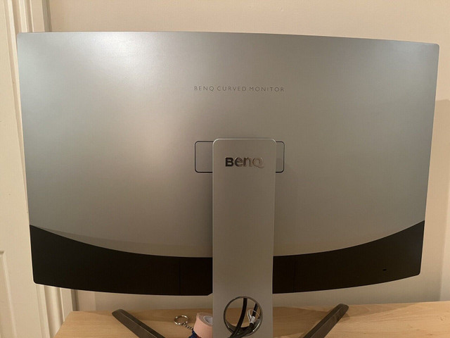 BENQ EX3203R curved monitor QHD 2560X1440 - NEW in Monitors in City of Toronto