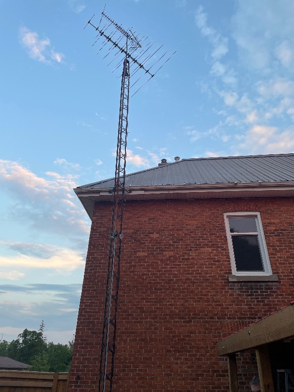 TV antenna TOWER Free Stuff Hamilton Kijiji