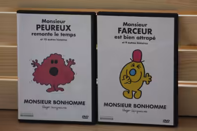 Il y a monsieur farceur et bien attraper et 9 autres histoires puis monsieur peureux remonte le temp...