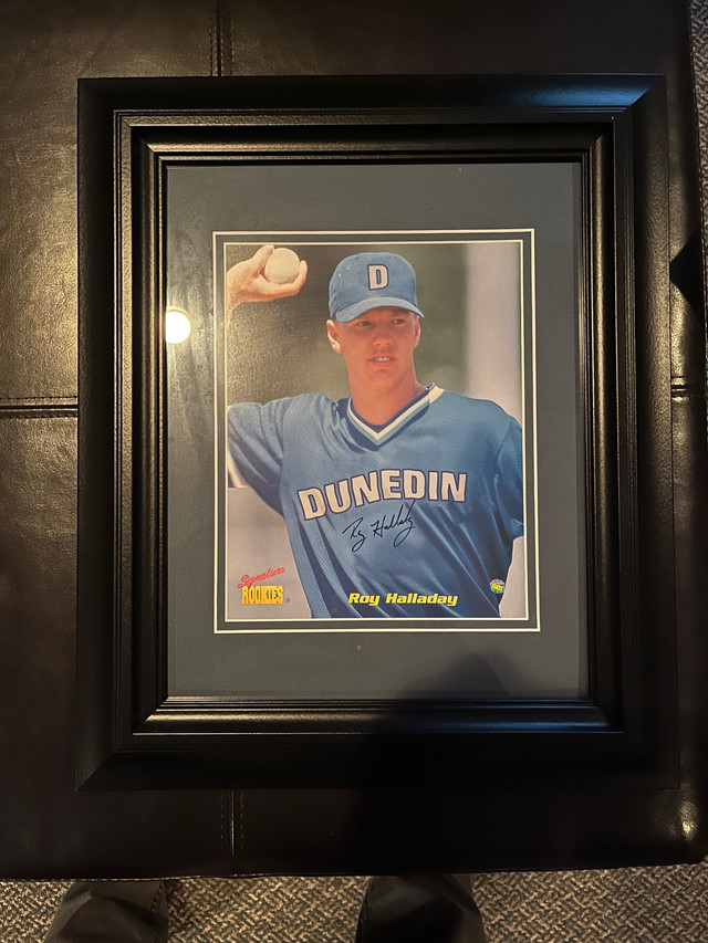 Toronto blue jays autograph collection in Arts & Collectibles in City of Halifax