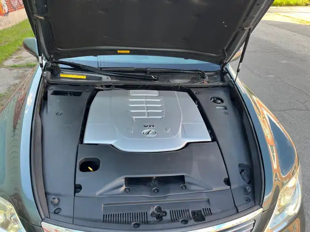 BEAUTIFUL LS 460 V8  LOW KMS!!551585251506923528