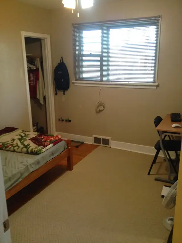 Student house on Masterson Drive near Brock bus stop63235729932033124