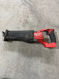 Milwaukee M18 reciprocating saw