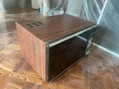 Vintage Panasonic microwave, View more