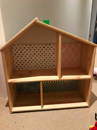 Doll House with furniture and people