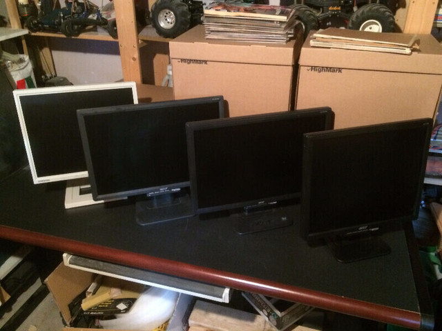 7 NOT Working Monitors- For Spares/Repair. Open to Trade. in Monitors in Mississauga / Peel Region - Image 2