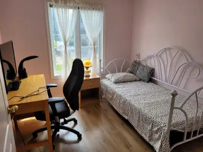 Room for rent in a very calm and quiet place. House in the condominium beside centrepoint park. Walk...