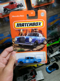 Matchbox 1962 Mercedes Benz 220 SE Vintage Race Car blue