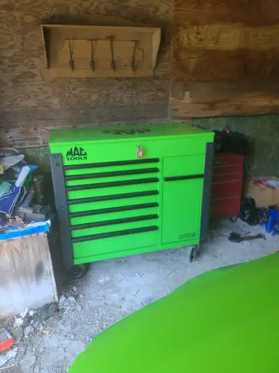 Mac tools toolbox with tools, View more