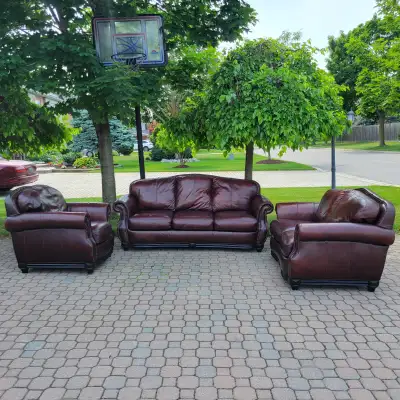 VERY COMFORTABLE HIGH END MADE OF 100% TOP GRAIN REAL LEATHER COUCH, LOVESEAT, AND ARMCHAIR; MADE BY...