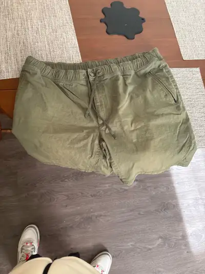 These are XXL LL Bean shorts, perfect for casual wear with a comfortable fit. These used shorts are...