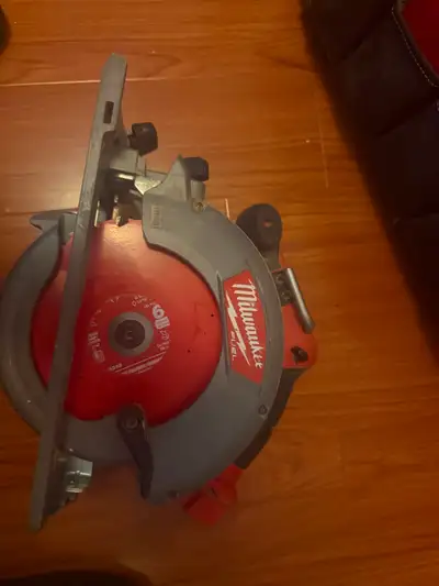 milwaukee 6-1/2 fuel circular saw, View more