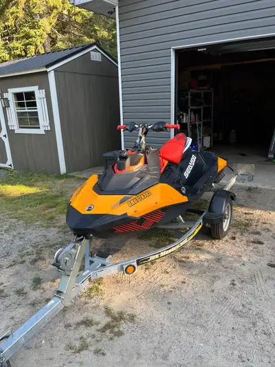 2019 seadoo spark trixx comes with cover dock bumpers brp sound system front storage bin and rear sw...