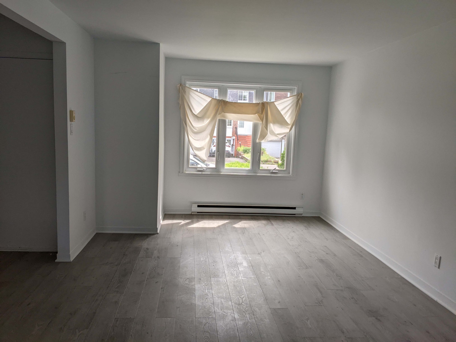 Newly renovated semi-detached house for rent in Brossard — photo 3