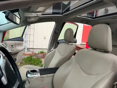 This is the top-of-the-line Prius V Five — loaded with SofTex seating, a premium JBL sound system, m...