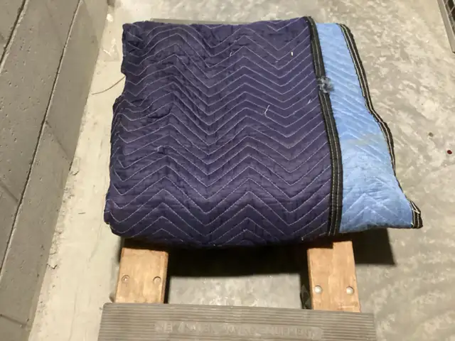 Moving equipment64141847544065123