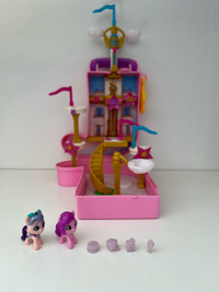 My Little Pony: Mini World Magic - Zephyr Heights Playset