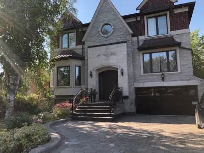 Bright One Bedroom Basment Apartment In Gorgeous Luxury Home