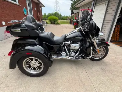 I am selling my well-maintained, pre-owned 2021 Harley Davidson Trike, which is in excellent conditi...