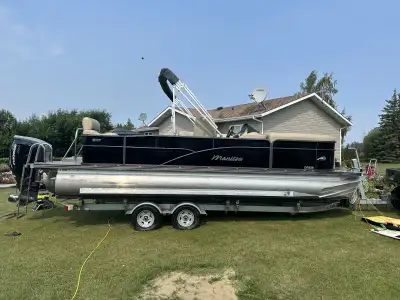 2017 manitou oasis shp in great shape always been in heated shop this is a fun beautiful tritoon wit...