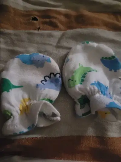 Gerber boys baby mittens, View more