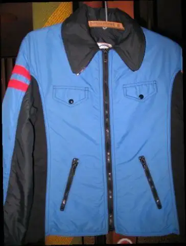 JACKET SPORT AVEC POCHETTE - CROCS - PARAPLUIES -TUQUES MITAINES in Other in Laval / North Shore - Image 4