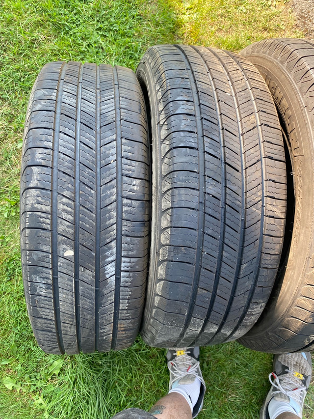 P225/65/17 inch Michelin All Season Tires / LOTS OF TREAD  in Tires & Rims in Bedford - Image 3