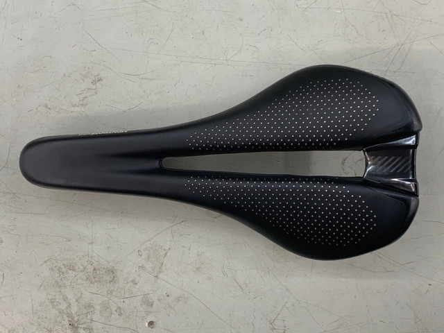 Bontrager carbon Saddle 138mm in Clothing, Shoes & Accessories in Leamington