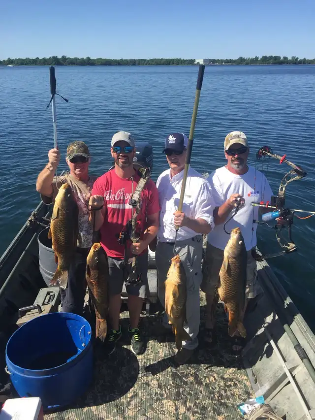 Bowfishing Guide62864742518529122