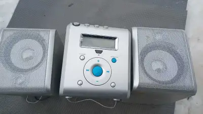 Truetech audio CD player, TRCD688- I have lots of speakers here, View more