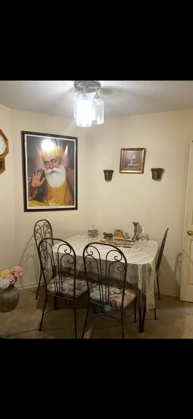 Room Rental Furnished  $600 for females Near Square One in Room Rentals & Roommates in Mississauga / Peel Region - Image 6