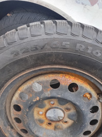 Snow tires or rims