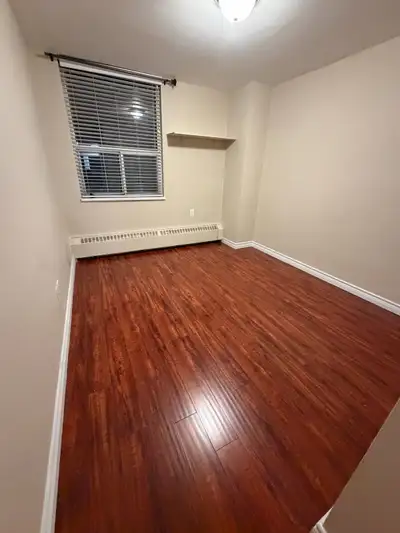 ✨ Private Room Available – Female Only | Fairview Mall Area ✨ Please send something about yourself i...