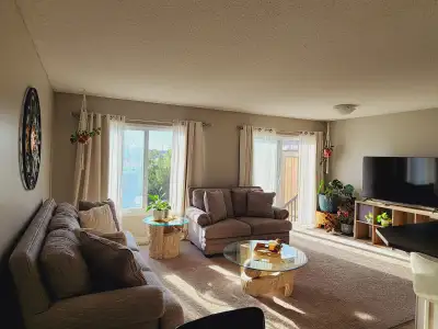 Furnished Room for Rent – Female Only ($700) Private, clean, furnished room (bed + dresser) in a qui...