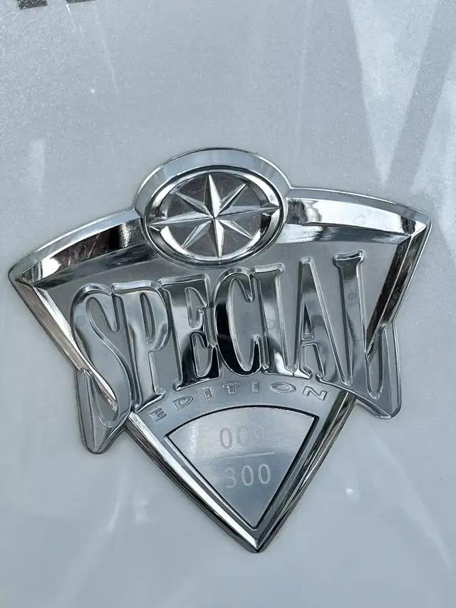 Yamaha Road Star Special Edition Silverado in Street, Cruisers & Choppers in Edmonton - Image 5