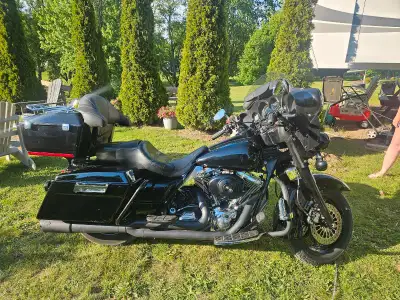 Rebuilt 96cu S&S Block HD Head with Work Done. Preformance Cams . Vance&Hines pro pipe Exhaust. Upga...