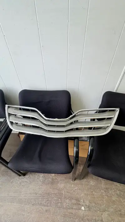 2010-2011 Toyota Camry grilles