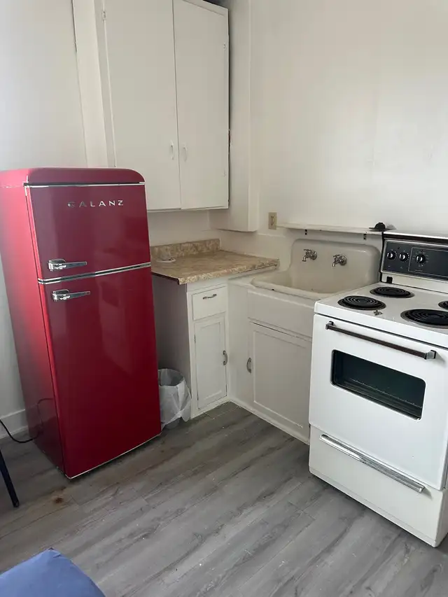 Furnished room for rent