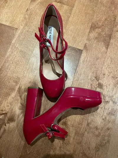 Ladies Shoes 6 1/2, View more