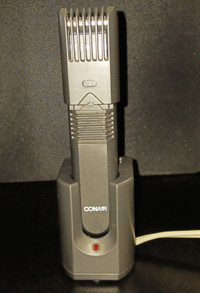 Conair modèle: HT-160, 1,5 VDC. Tondeuse sans fil pour le visage