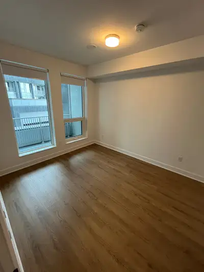New Luxury Condo For Rent Oakville