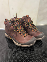 Bottes Patagonia Bly Mid GTX -taille 5 femmes 