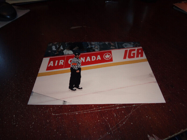 Colour photos of nhl hockey referee & linesmen lot of  7 nhl mon dans Art et objets de collection  à Victoriaville - Image 4